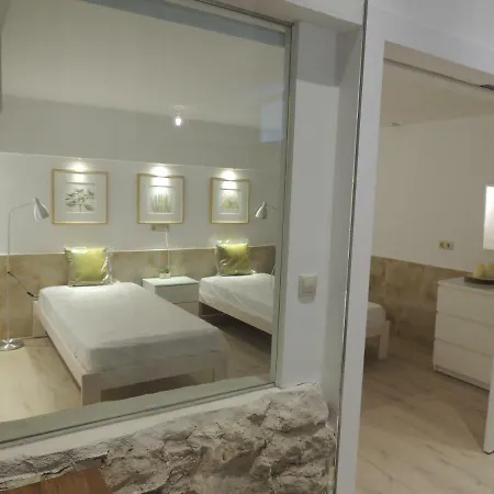 Апартаменты Ribera Del Puente *